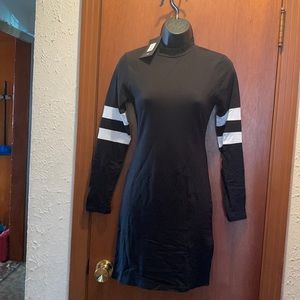 NWT Long sleeve dress size medium